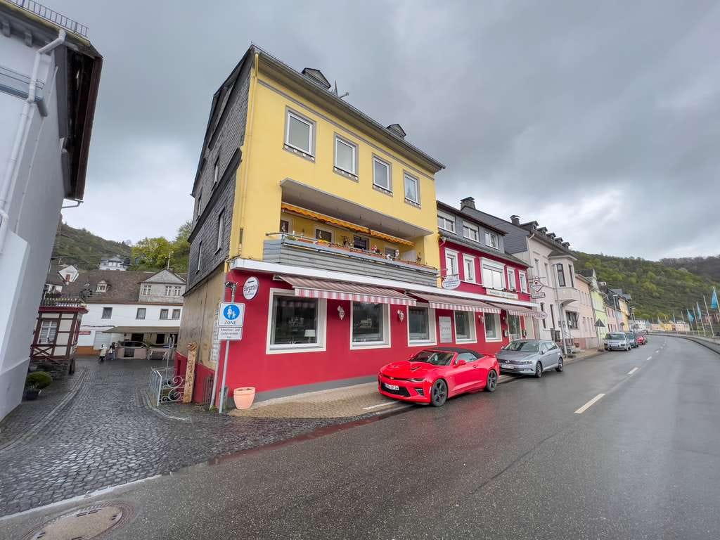 Immobilie in Sankt Goarshausen - Zwei Mehrfamilienhäuser mit Gastro – Kaufpreisfaktor 14,5 und 5-Jahres-Mietverträge - Bild 2