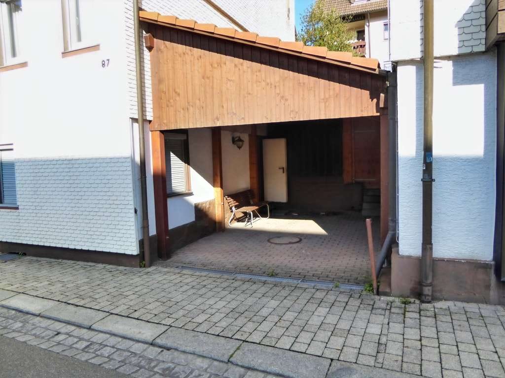 Immobilie in Baiersbronn - Renovierungsbedürftiges Einfamilienhaus - klein, aber fein. - Bild 2