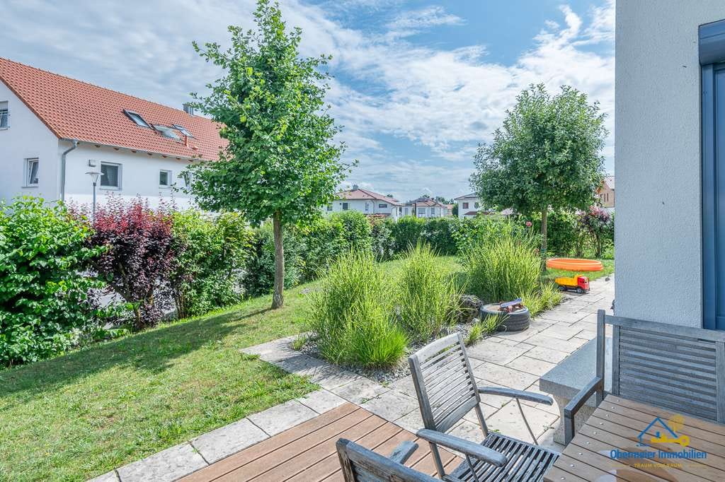 Immobilie in Schierling - Gehobenes Einfamilienhaus mit Doppelgarage: Vielseitige Nutzung in ruhiger Lage VB! - Bild 3