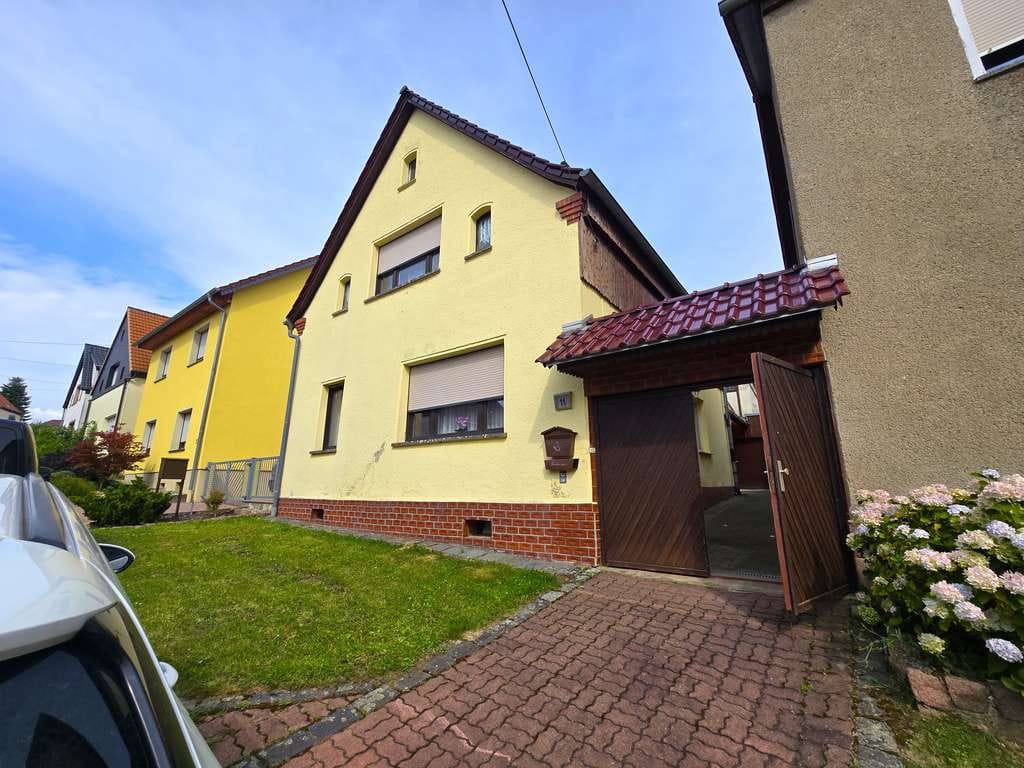 Immobilie in Ahlsdorf - Idyllisches Wohnen in Ahlsdorf – Nähe Mansfeld, Natur & Platz für die Familie - Bild 2