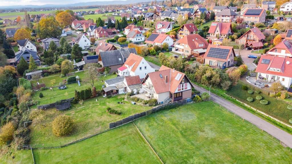 Immobilie in Porta Westfalica - Ihr Zuhause, Ihr Panorama – Wohnen mit traumhafter Aussicht - Bild 0
