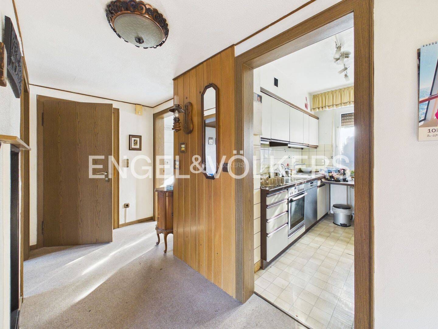 Immobilie in Willich - Willich: teilmodernisiertes 1-2 Familienhaus: 7 Zimmer, Garten, Terrasse & Balkon - Bild 3
