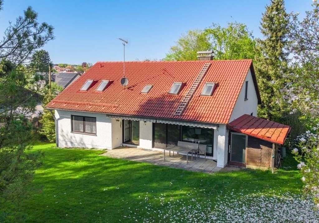 Immobilie in Hilgertshausen-Tandern - Das Haus mit viel Platz und Potential! - Bild 1