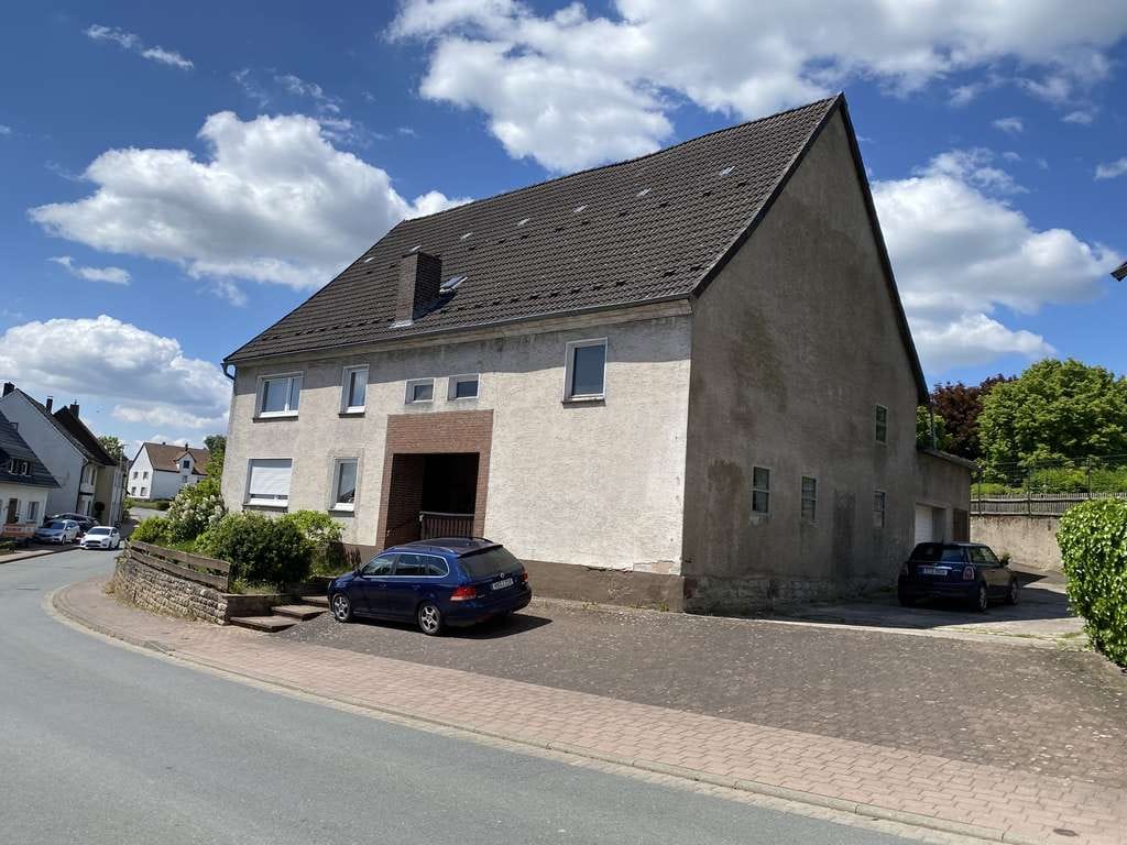 Immobilie in Beverungen - Bauernhaus mit großer Obstwiese in Haarbrück (Beverungen) in zentraler Dorflage - Bild 2