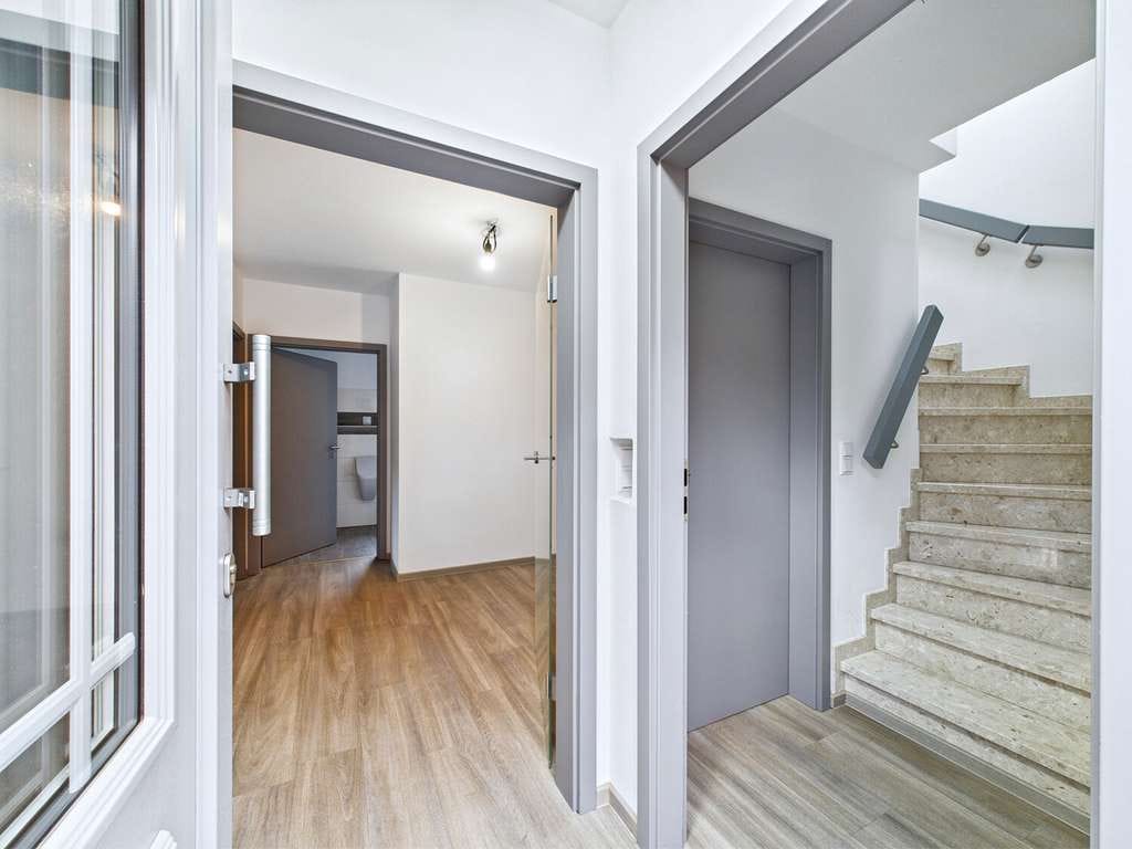 Immobilie in Leezdorf - Neuwertiges Zweifamilienhaus in ruhiger Lage von Leezdorf - Bild 3
