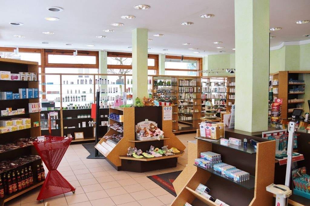 Immobilie in Nesselwang - Wohn- und Geschäftshaus mit Apotheke und Kfz-Stellplätze auf eigenem Grundstück - Bild 3