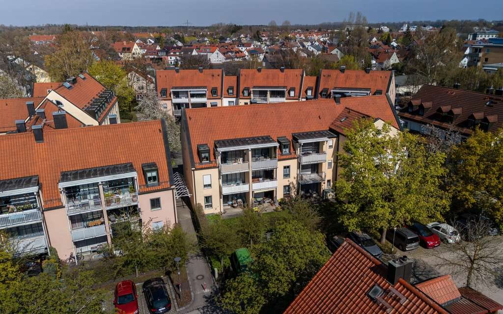 Immobilie in Karlsfeld - Charmante 3-Zimmer-Dachgeschoss-Wohnung - Bild 3