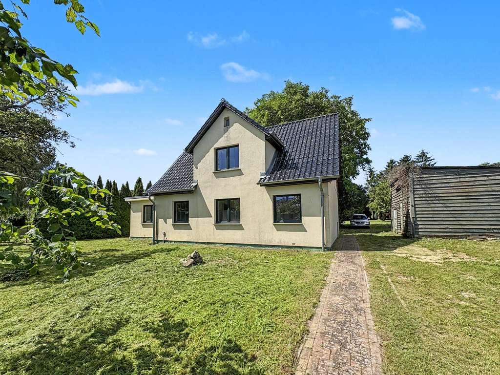 Immobilie in Sundhagen - Ihr neues Zuhause in Sundhagen: Einfamilienhaus mit Charakter und Potenzial auf ca. 1.300 m² - Bild 2