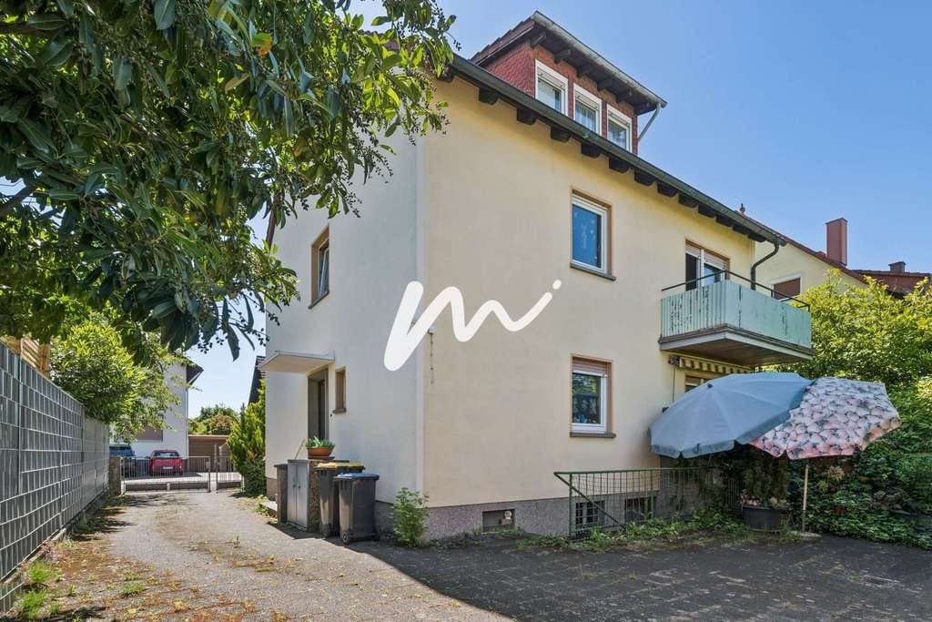 Immobilie in Kelsterbach - 2-3 Familienhaus in Kelsterbach mit idyllischem Garten - Bild 1