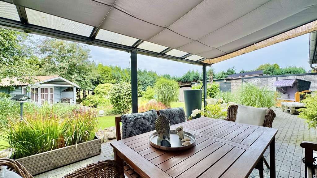 Immobilie in Groß Rheide - Viel Platz zum Leben: Modernisiertes Einfamilienhaus mit traumhaftem Garten - Bild 1