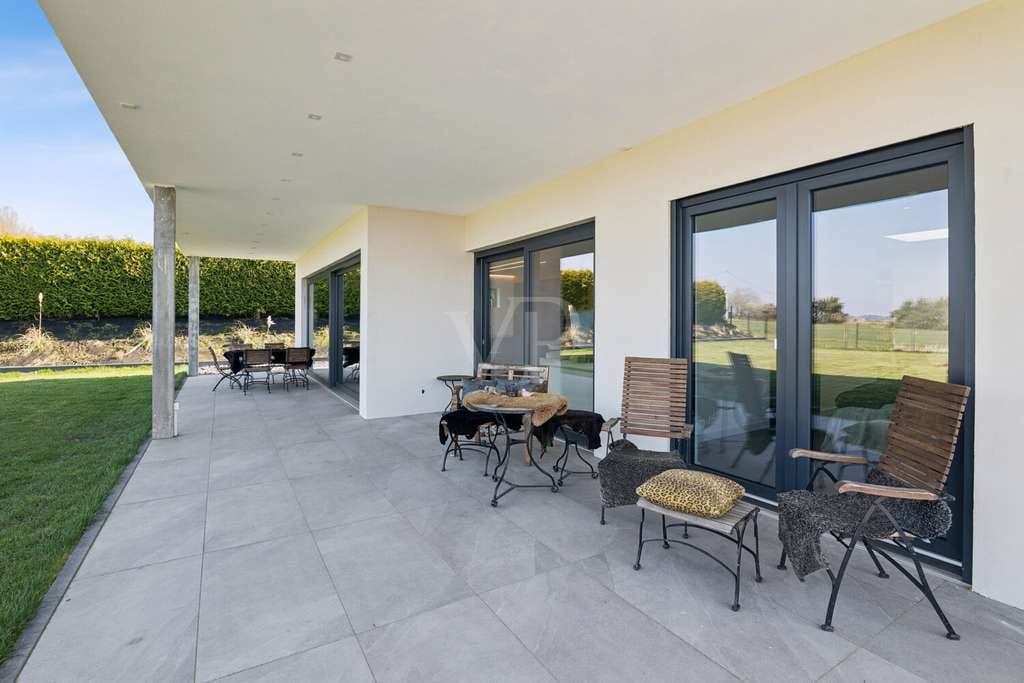 Immobilie in Obersimten - Exklusiv und hochwertig ausgestatteter Bungalow mit großem Grundstück und traumhaften Weitblick - Bild 4