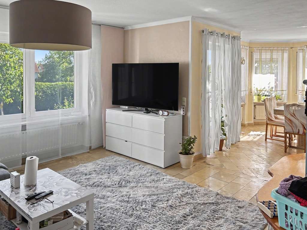 Immobilie in Burgoberbach - Wunderschönes Einfamilienhaus mit großem Garten &amp; Garage in Burgoberbach - Bild 3