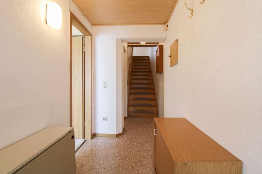 Immobilie in Oberursel - Charmantes Raumwunder mit Herz: Ihr neues Familiendomizil in Oberursel-Stierstadt - Bild 2