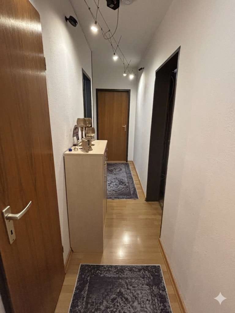Immobilie in Wiesbaden - Gepflegte 3,5 Zimmer-Wohnung in Wiesbaden-Biebrich! - Bild 1