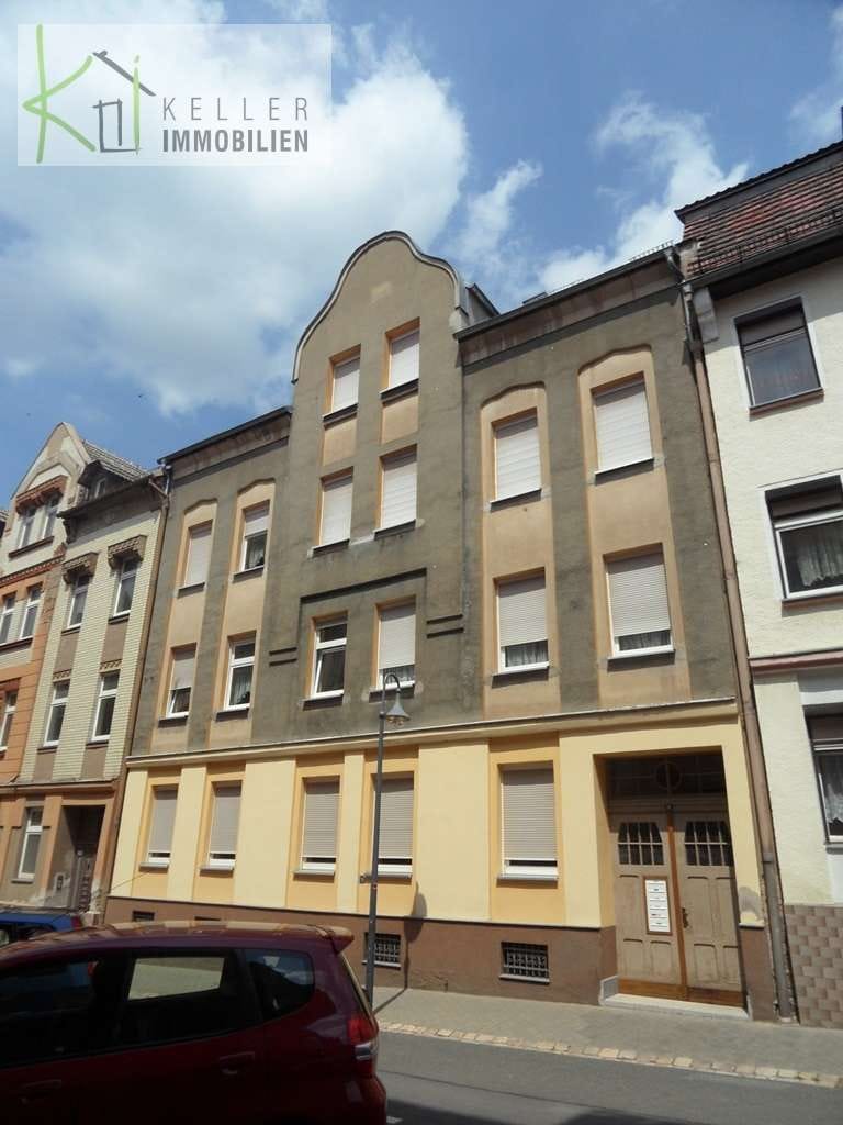 Immobilie in Werdau - KAPITALANLAGE-RENDITEOBJEKT - saniertes MFH mit 5 Einheiten, großer gepflegter Gemeinschaftsgarten - Bild 0