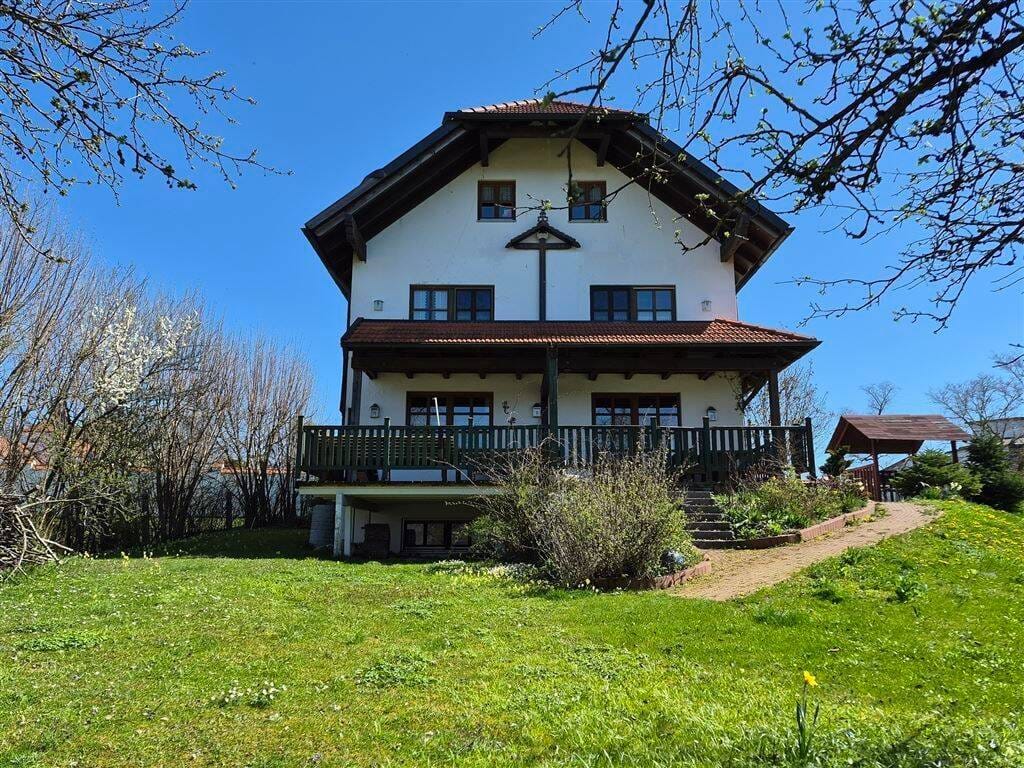 Immobilie in Velden - Stilvolle LANDVILLA mit traumhaften GRUNDSTÜCK in VELDEN - Bild 2