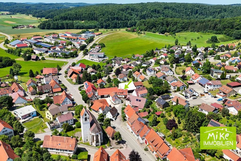 Immobilie in St. Johann - Wohnen & Arbeiten unter einem Dach – Einfamilienhaus mit Garten, Charme & viel Potenzial in Upfingen - Bild 1