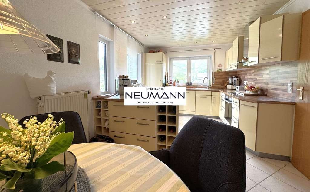 Immobilie in Durbach - Familien aufgepasst - Wohnen mit Gartenidylle im Weinort Durbach - Bild 3