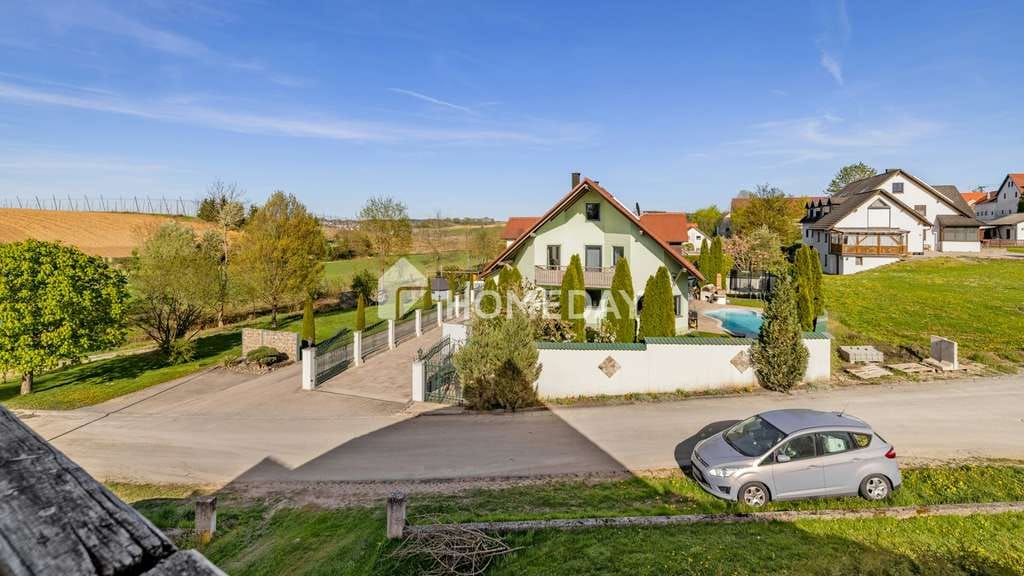 Immobilie in Mainburg - Charmantes 3-Parteienhaus in ruhiger Hanglage – teils vermietet, mit Garten & Terrasse - Bild 4