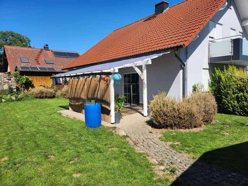 Immobilie in Petersberg - Charmantes Anwesen mit Terrasse und Doppelgarage in ruhiger Lage von Steinau - Bild 4