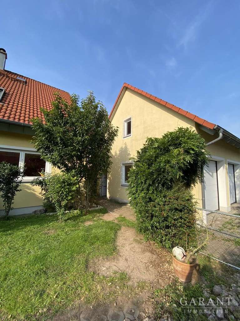 Immobilie in Schönbrunn i.Steigerwald - Haus mit Garten, Garage und Erdwärme für eine nette Familie! - Bild 3