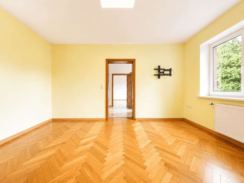 Immobilie in Dummerstorf - Charmantes Landhaus in Kavelstorf – Großes Grundstück & vielseitige Nebengebäude - Bild 1
