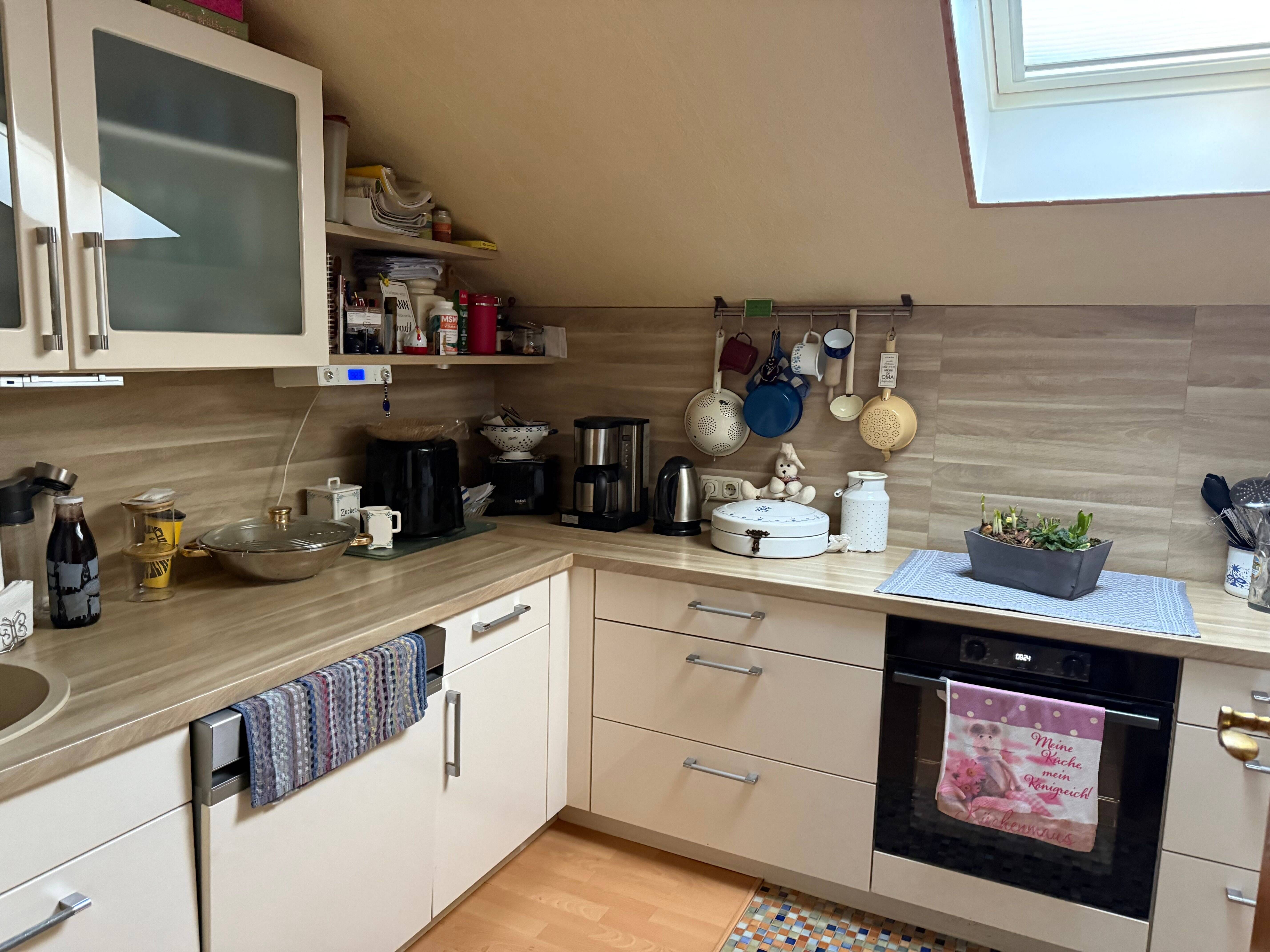Immobilie in Bayerisch Gmain - Vermietete Dachgeschosswohnung mit 2 Zimmern und herrlichem Ausblick - Bild 1