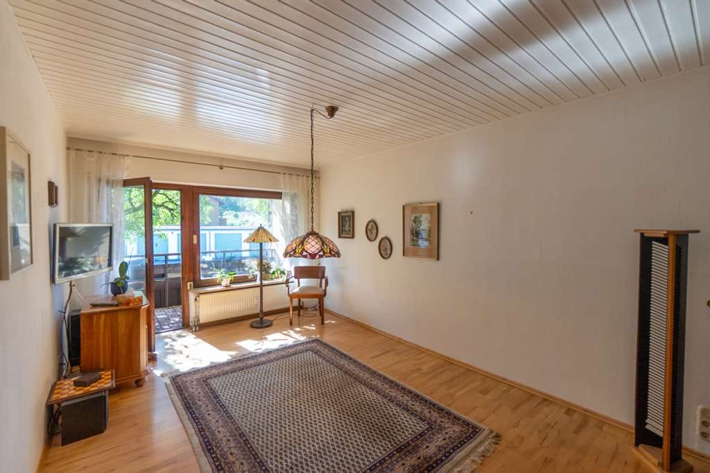 Immobilie in Kiefersfelden - Geräumige 4-Zimmer-Wohnung mit zwei Balkonen – perfekt für Familien und Pendler - Bild 4