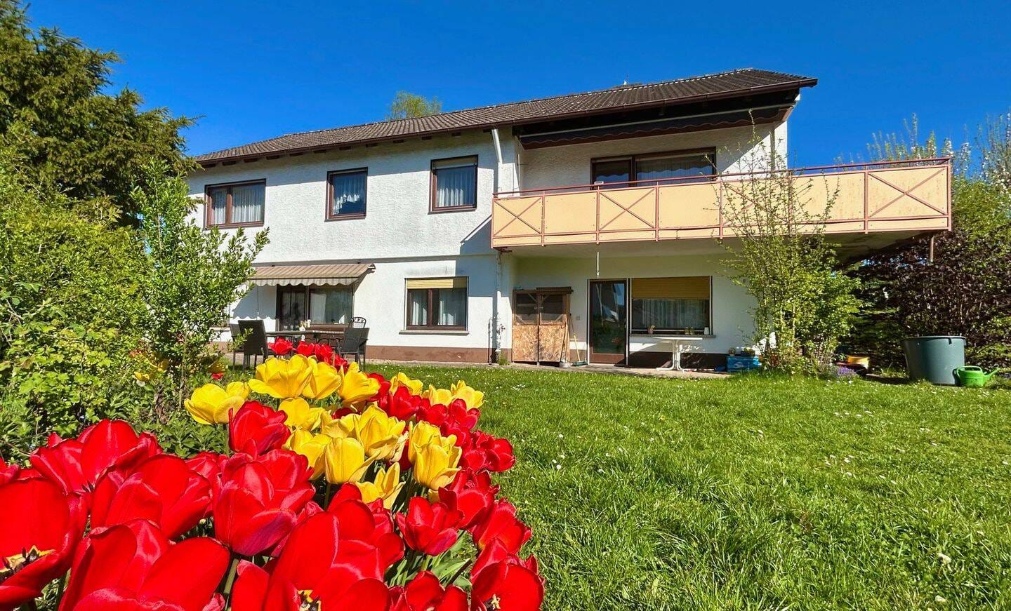 Immobilie in Bad Kissingen - Mittelpunkt für die Familie mit Garten und Garage - Bild 0