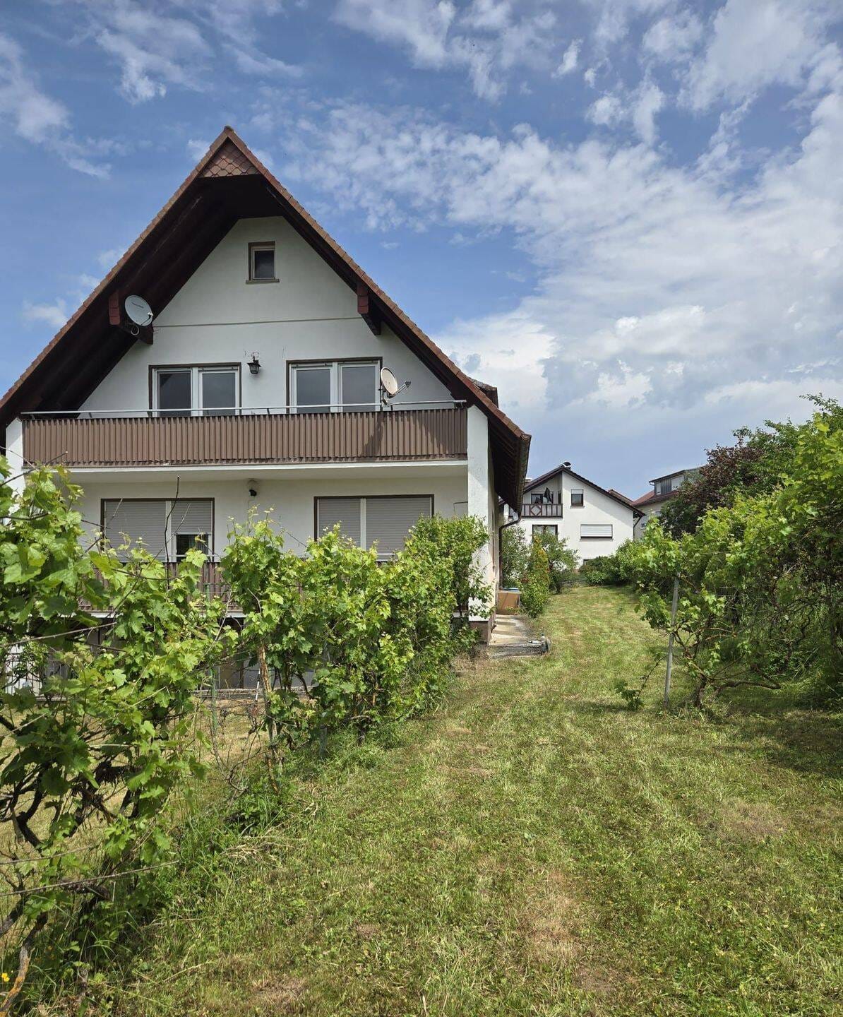 Immobilie in Großrinderfeld - 2-Familienhaus mit Garten und Garage in Gerchsheim - Bild 0