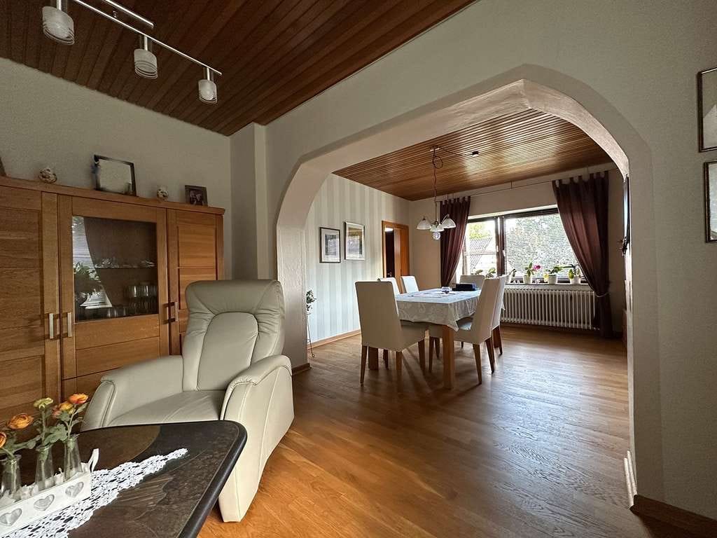 Immobilie in Mohrkirch - Laufend modernisiertes Wohnhaus auf gepflegtem Grundstück - Bild 4