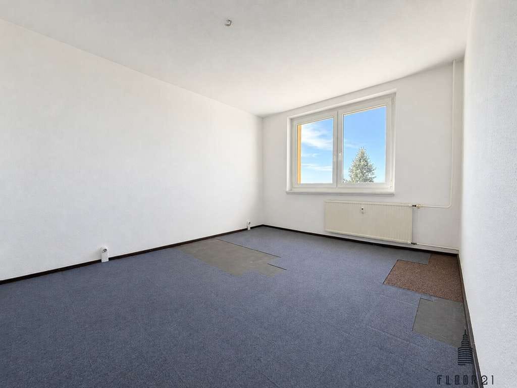 Immobilie in Nünchritz - Bis zu 12 % Renditepotenzial – Renovierungsbedürftige 2-Zimmer-Wohnung mit Balkon in Nünchritz - Bild 2