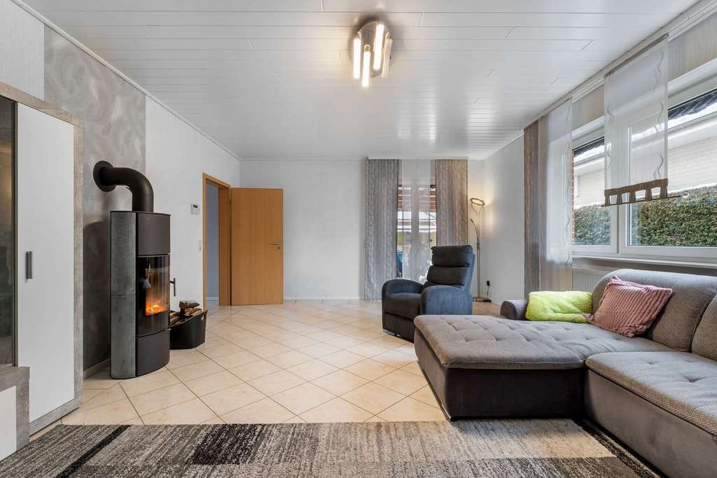 Immobilie in Barßel - Attraktiver Bungalow mit Carport und Sauna - Bild 2