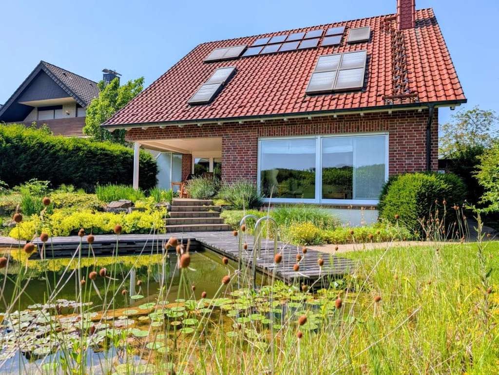 Immobilie in Werther - Architektenhaus mit Naturschwimmteich und hochwertiger Einliegerwohnung  - Bild 3