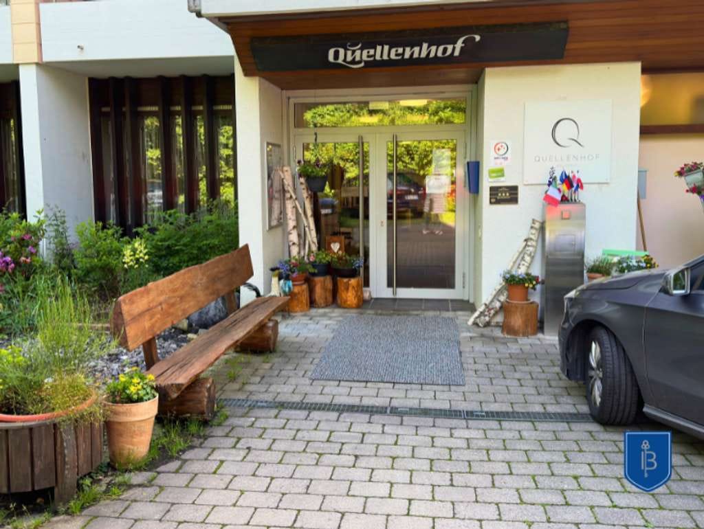 Immobilie in Bad Urach - Wellness, Natur und Thermalwasser, Ferienwohnung direkt bei den AlbThermen - Bild 1