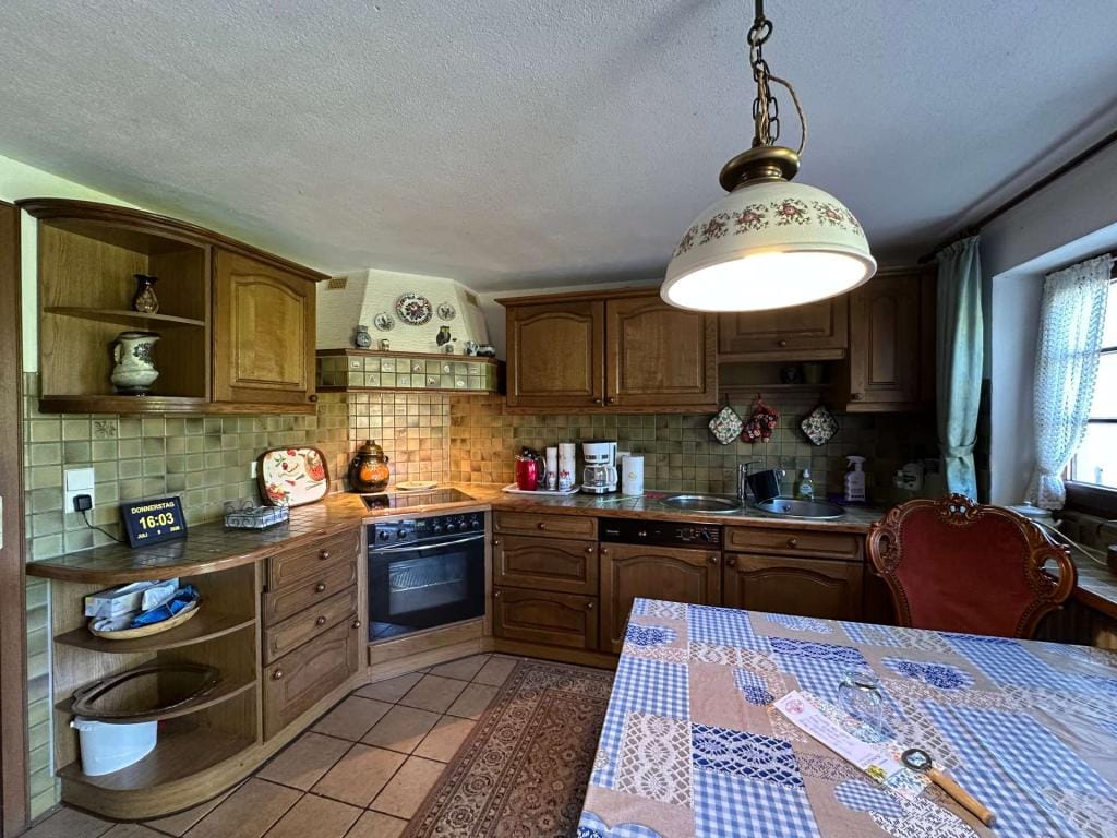 Immobilie in Winden im Elztal - Einfamilienhaus freistehend in Winden im Elztal - Bild 2