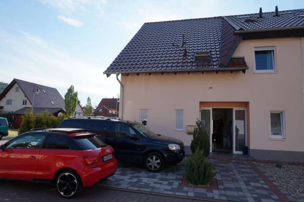 Immobilie in Hauptstuhl - Gepflegte Doppelhaushälfte 5 ZKB, ca. 227m² WFL,  in verkehrsberuhigtem Bereich in 66851 Hauptstuhl - Bild 0
