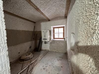 Immobilie in Bad Endorf - PROJEKT MIT POTENZIAL - WOHNUNG ZUM SELBSTAUSBAU - Bild 3