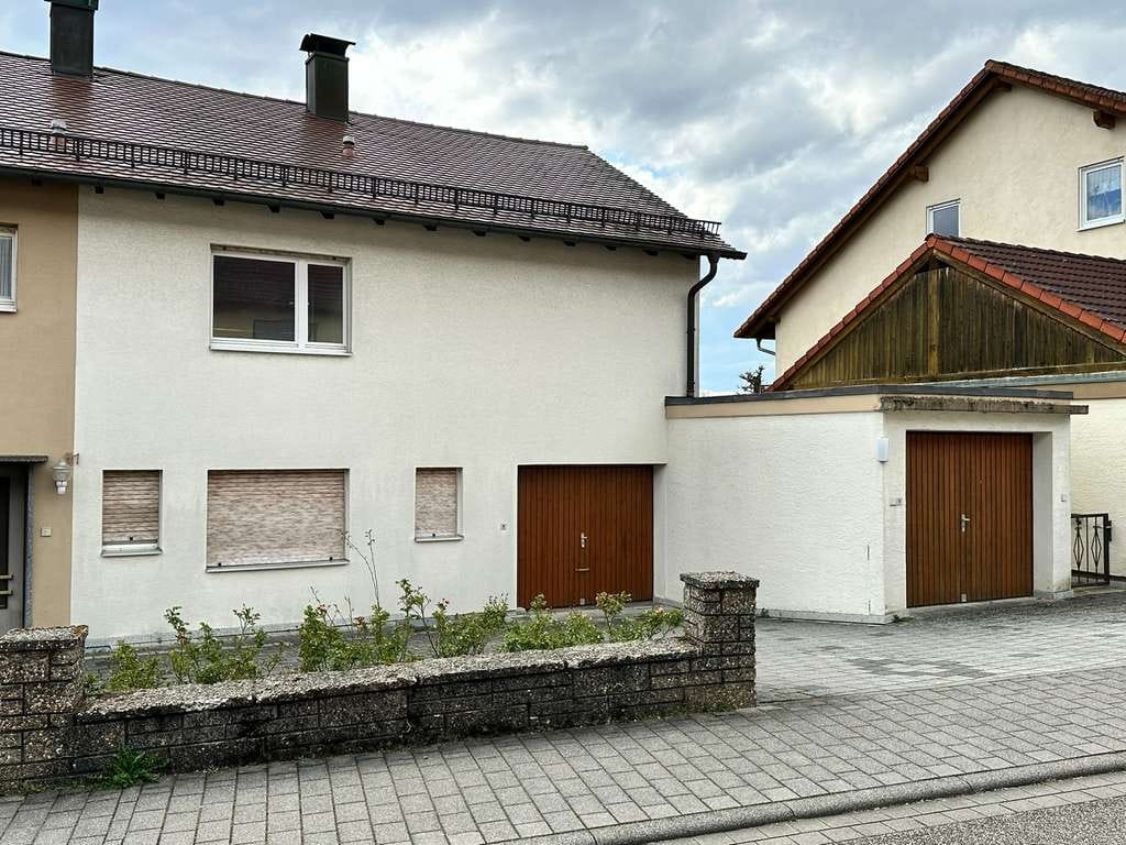 Immobilie in Waldbronn - LAGE, LAGE, LAGE - DHH auf schönem Grundstück mit TraumBLICK ins Albtal in Busenbach - Bild 3