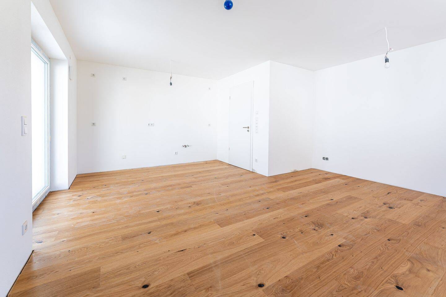 Immobilie in Wallersdorf - Neubau KfW 40 - Barrierefreie 2-Zimmer-Wohnung mit Terrasse und Privatgarten - - Bild 0