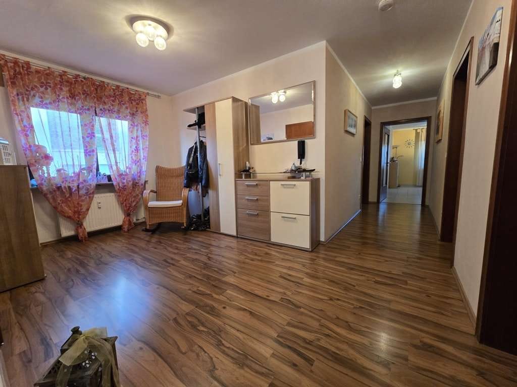 Immobilie in Groß-Gerau - Modernisierte 4 Zimmerwohnung - Wohnqualität die man spürt... - Bild 2