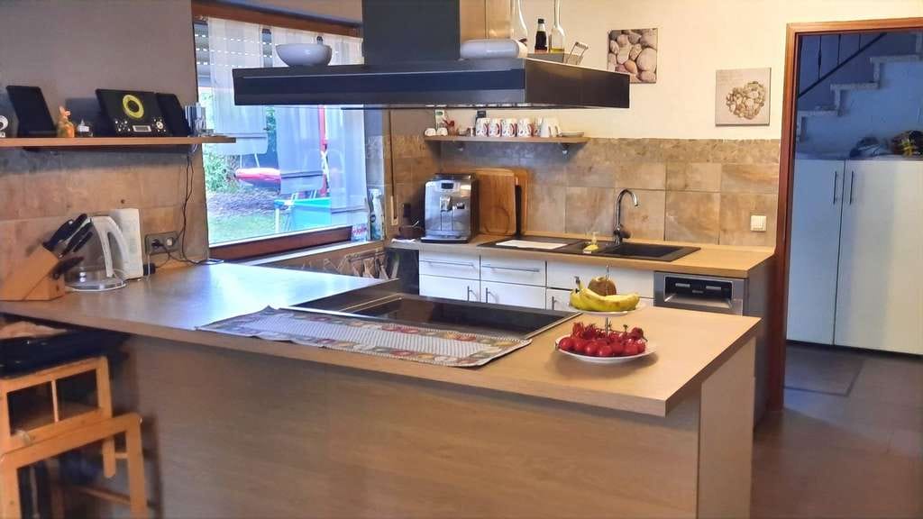 Immobilie in Dietingen - Großzügiges Wohnen in gepflegter Umgebung            
 -Zweifamilienhaus mit Einliegerwohnung- - Bild 3