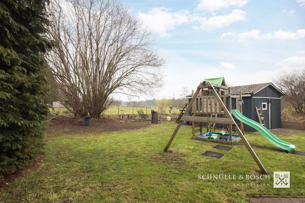 Immobilie in Bremervörde - Tolles Zweifamilienhaus in ruhige Lage von Bremervörde - Bild 0