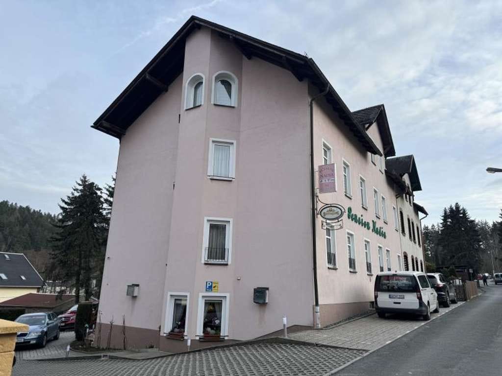 Immobilie in Adorf/Vogtland - Stark! Wer will eine Pension in Adorf? - Bild 2