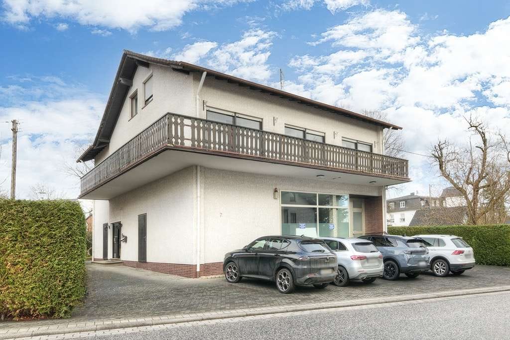 Immobilie in Flammersfeld - Gepflegtes Wohn- und Geschäftshaus in Ortslage von Flammersfeld! - Bild 3