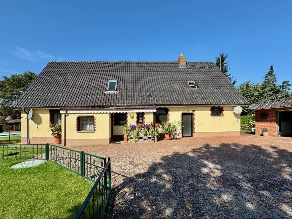 Immobilie in Schönefeld - Endlich Platz für die ganze Familie – Ihr neues Zuhause erwartet Sie! - Bild 0