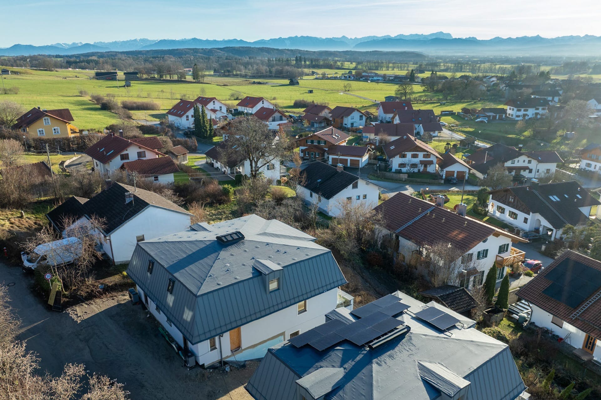Immobilie in Pähl - AIGNER - Großzügige Neubau-Doppelhaushälfte mit Bergblick in Pähl - Bild 0