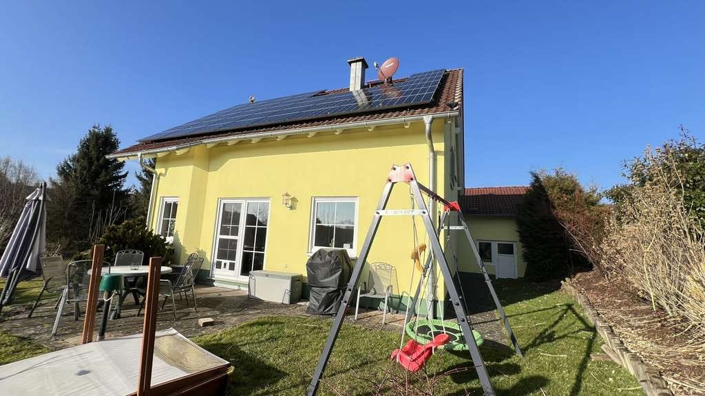 Immobilie in Zweiflingen - Ruhige Lage -Familienfreundliches Einfamilienhaus mit Garten - Bild 1