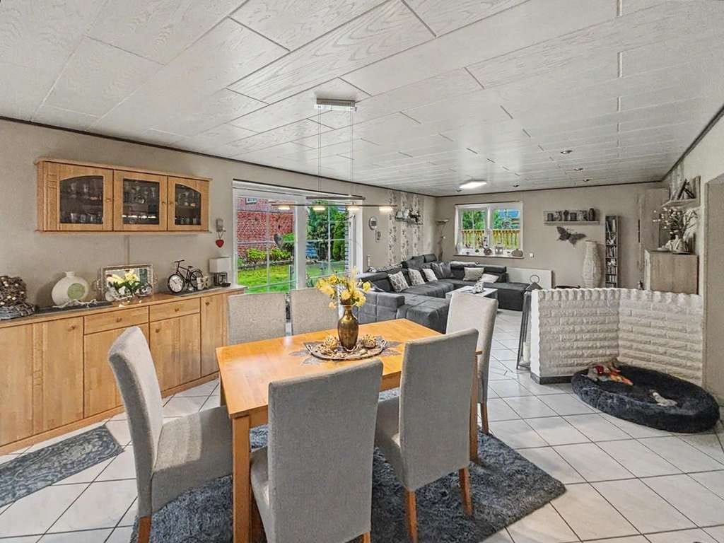 Immobilie in Reken - Familienfreundliches Einfamilienhaus mit Garten und Garage in ruhiger Lage von Reken - Bild 2