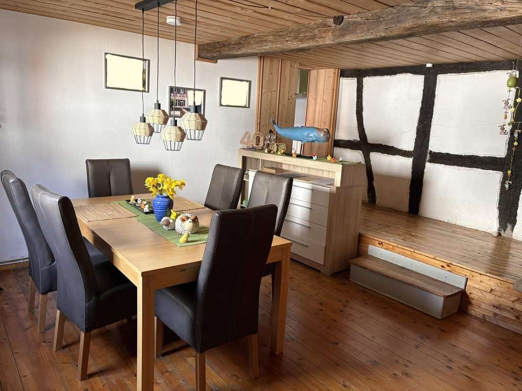 Immobilie in Harthausen - Großzügiges Haus mit Apartment, Scheune & möglichem Bauplatz - Bild 1
